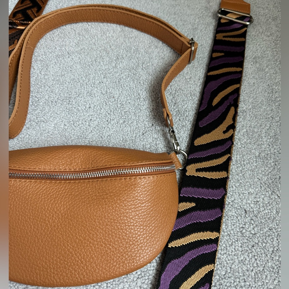 * NEW * imported from Italy, never worn Cognac Brown Belly bag , Leather